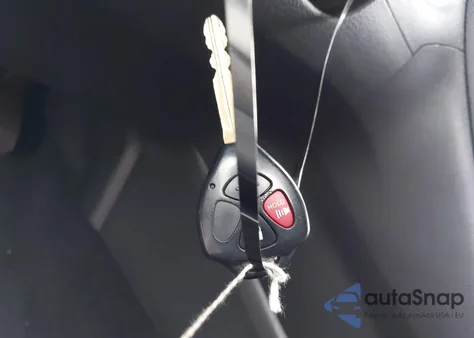 2009 Toyota Matrix S z USA, uszkodzony, nr VIN 2T1LE40E49C001690